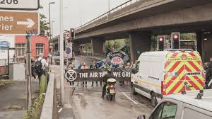 vice, silvertown tunnel, sadiq khan, london air quality, london air pollution, is sadiq khan good for the environment, extinction rebellion, london climate emergency